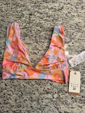 NWT Billabong Pink Floral V-Neck Bikini Top